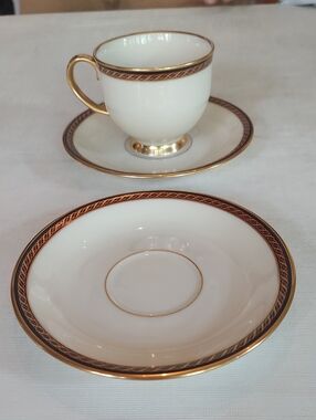 Lenox Presidential Collection Monroe Pattern, 1 Footed Cup, 2 Sauces